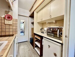 Fridge, microwave, stovetop, dishwasher - Studio for 4 in SuperDevoluy with WiFi and terrace (Le Dévoluy)