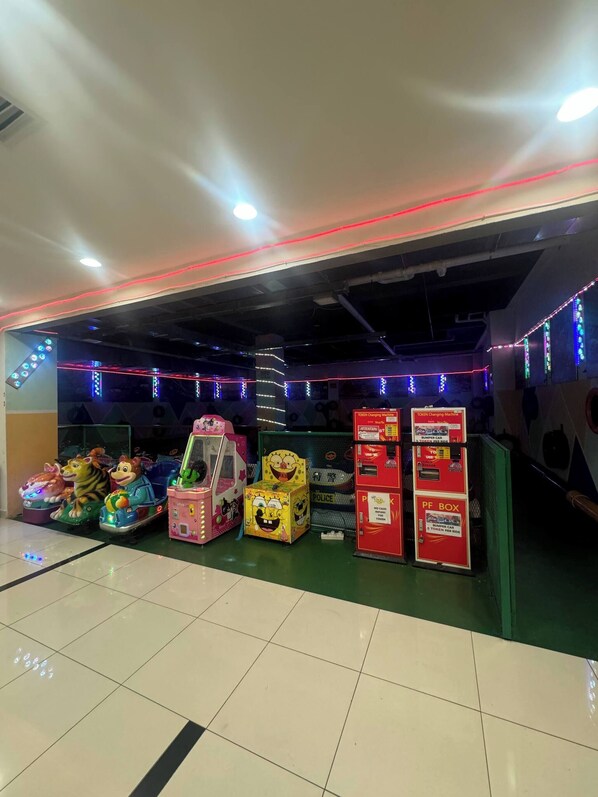 Studio, 1 Bedroom, Accessible | Children's area