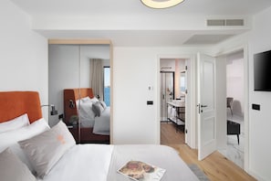 Deluxe-Apartment, 1 Schlafzimmer, Balkon, Meerblick | Zimmersafe, Verdunkelungsvorhänge, Bügeleisen/Bügelbrett