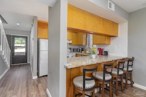 Fridge, microwave, oven, stovetop - Welcome to our 2BR home , Waterfront! (Pensacola)