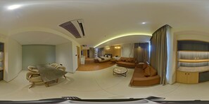 Royal Room | Soundproofing, free WiFi