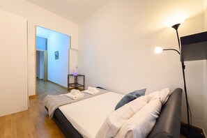 2 slaapkamers, een strijkplank/strijkijzer, gratis wifi