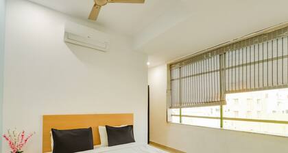 Super Townhouse Qualia Prime Hotel