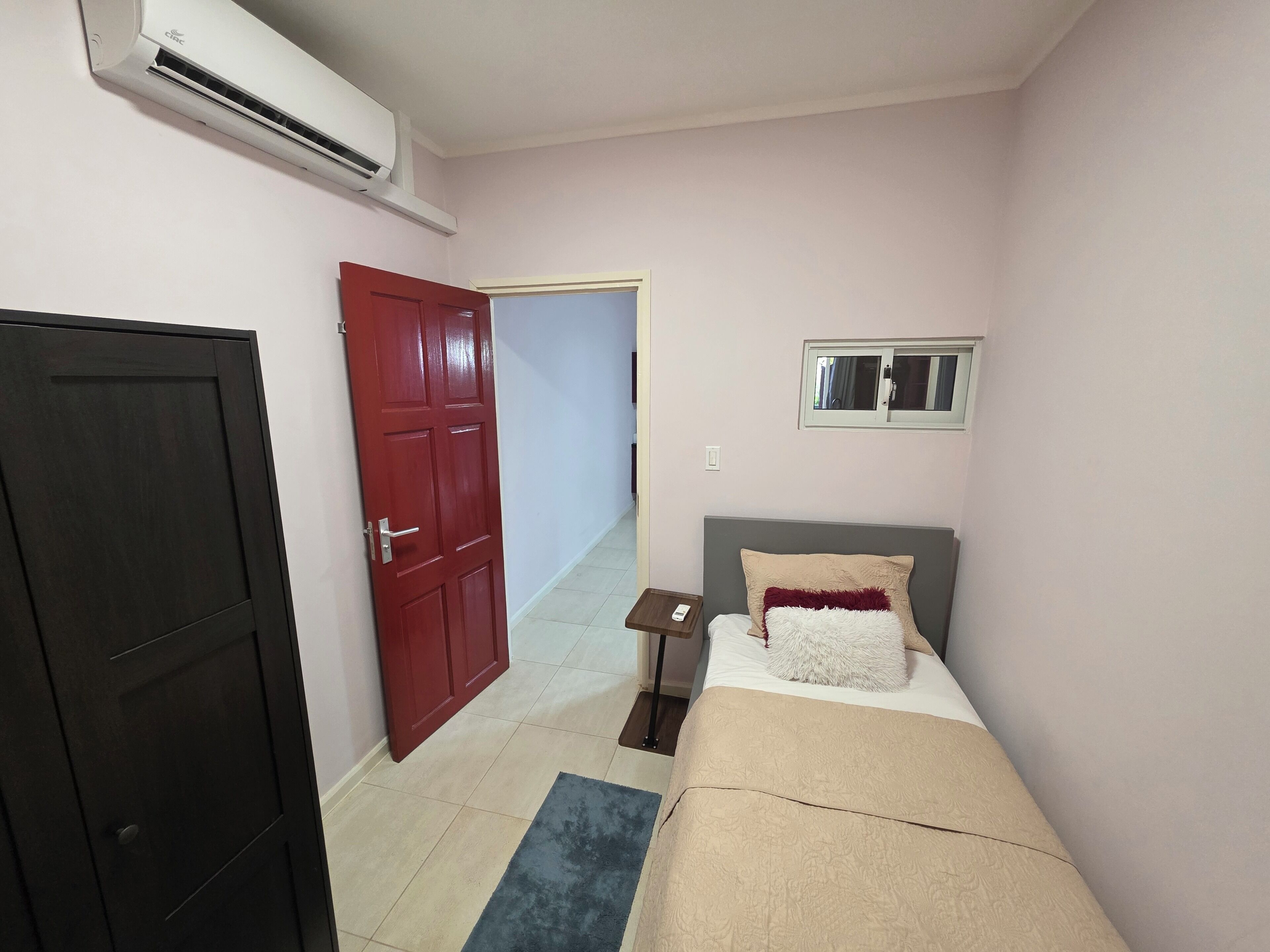 Businesshuoneisto, pohjakerroksessa | Yksilöllisesti sisustettu, yksilöllisesti kalustettu