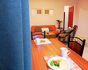 Comfort Double Room | In-room dining