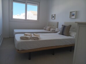 2 bedrooms, WiFi, bed sheets