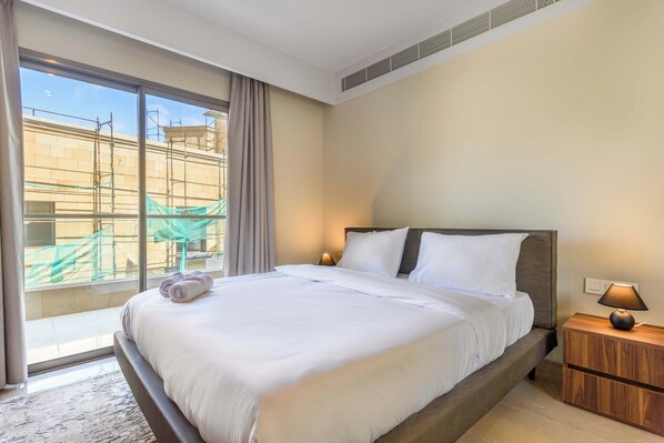 Harmony | Premium bedding, individually decorated, individually furnished