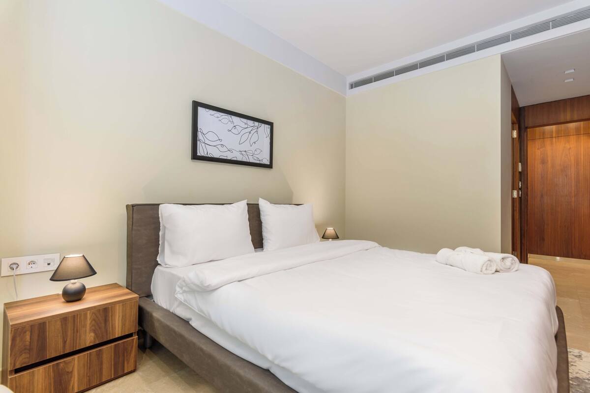 Premium bedding, individually decorated, individually furnished