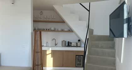 ANDELIAS SIGNATURE SUITES