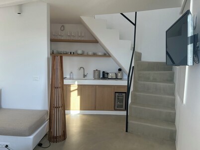 ANDELIAS SIGNATURE SUITES