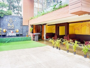 House | Reception