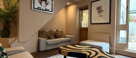 スマートテレビ、ステレオ