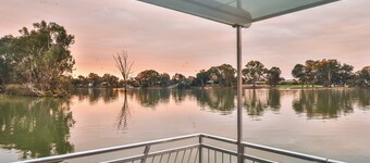 Restaway Houseboat Mildura -Modern Moored Accommodation on the Murray River