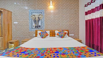Premium Room | Egyptian cotton sheets, premium bedding, in-room safe, free WiFi