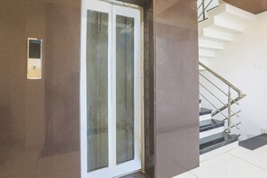 Elevator