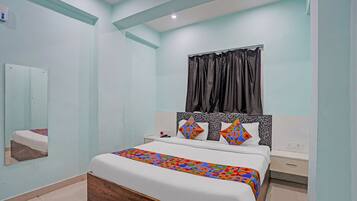 Deluxe Room | Egyptian cotton sheets, premium bedding, in-room safe, free WiFi