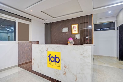 Fabhotel Maa Tara
