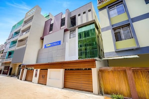 Exterior - Fabhotel Dream Palace I (Danapur)