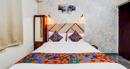 Fabhotel Dream Palace I