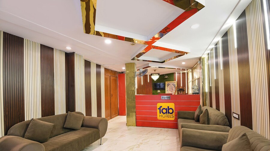 Fabhotel Ak Continental