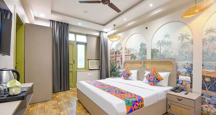 Fabhotel The White Pepper