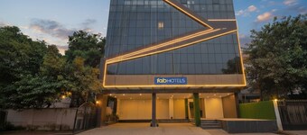 Fabhotel Western Inn