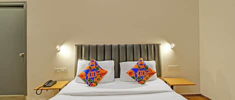 Egyptian cotton sheets, premium bedding, in-room safe, free WiFi