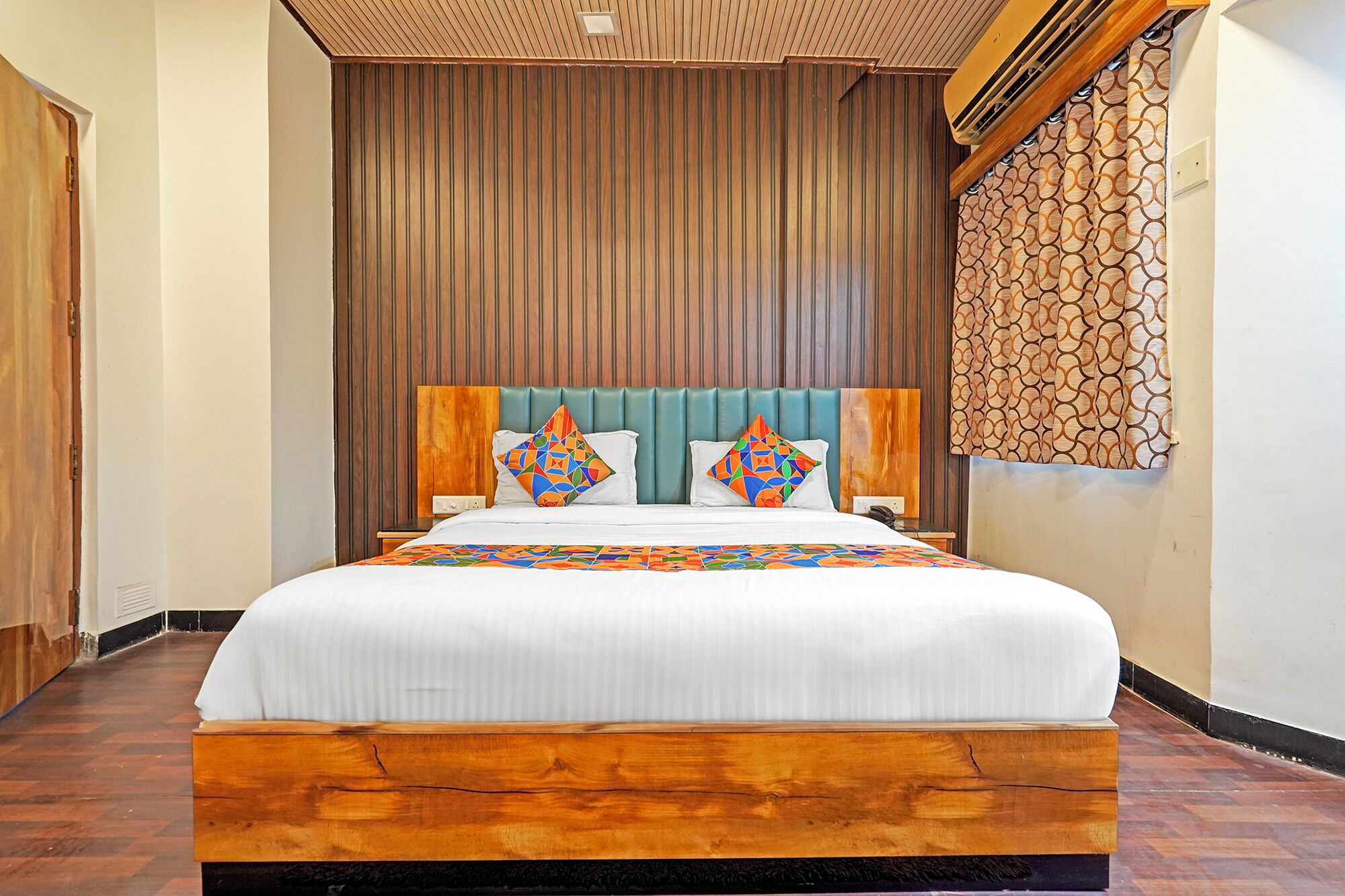 尊榮客房 | 埃及棉床單、高級寢具、客房內保險箱、免費無線上網