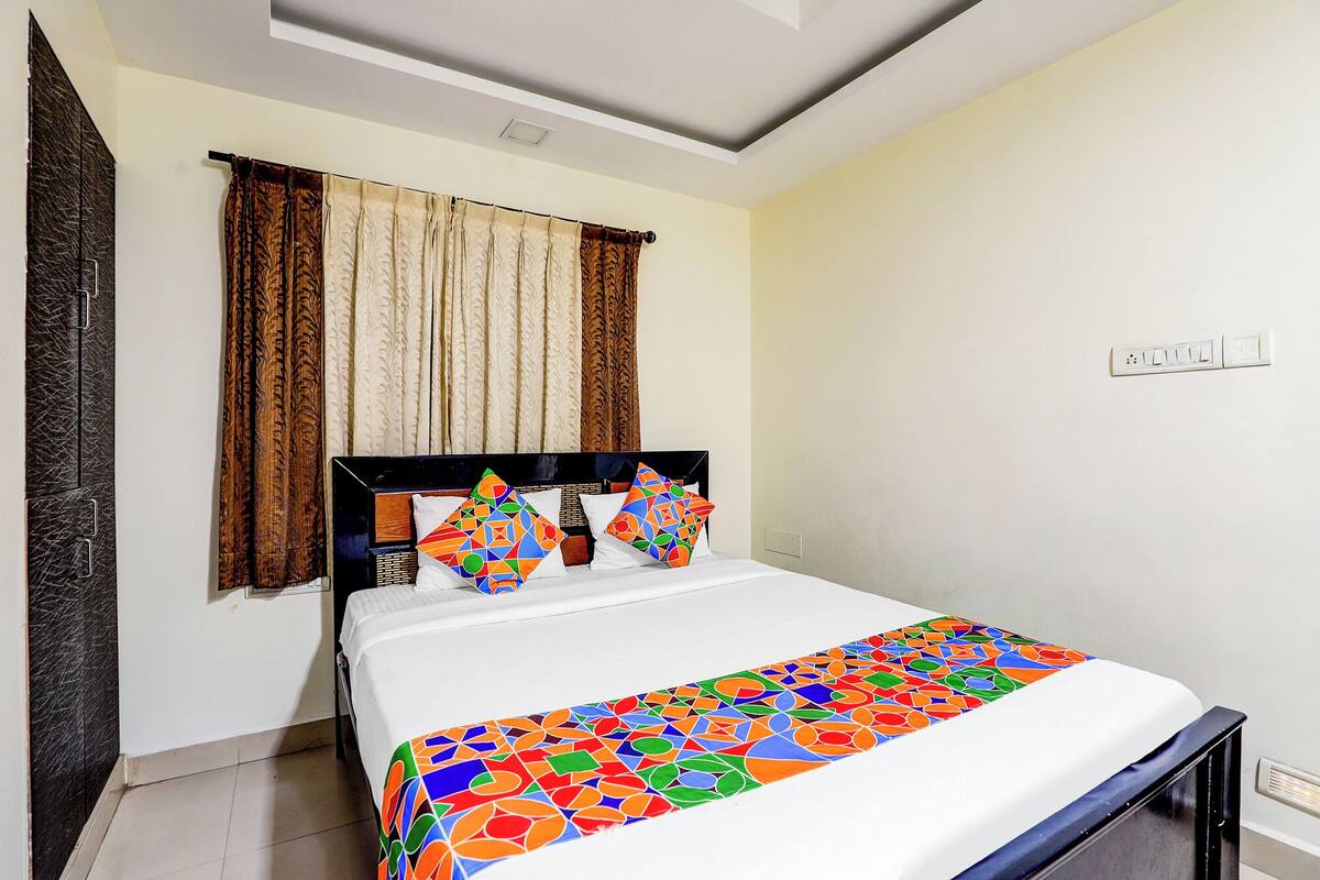 Premium Room | Egyptian cotton sheets, premium bedding, in-room safe, free WiFi