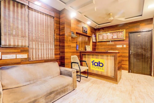 FabExpress Karuna Regent