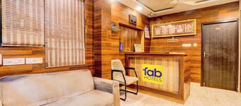 卡魯納麗晶快捷飯店  