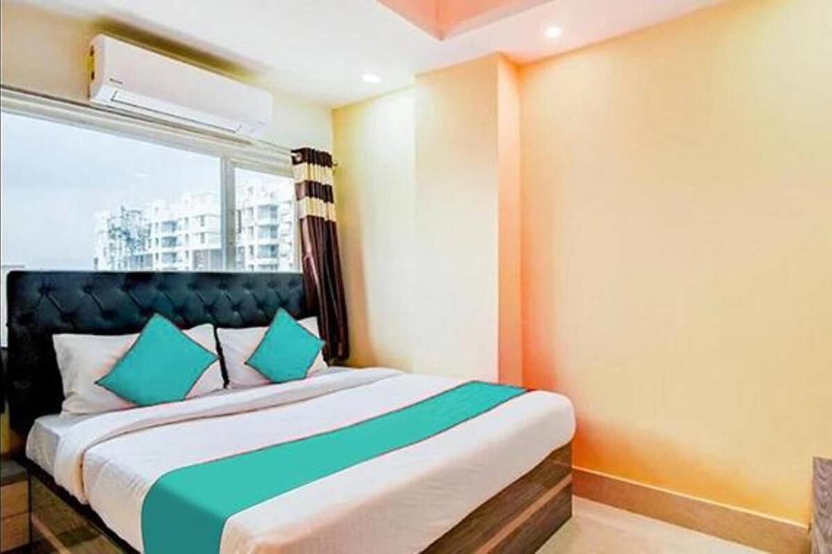 Deluxe Room | Egyptian cotton sheets, premium bedding, in-room safe, free WiFi