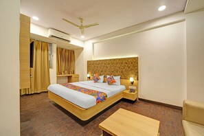 Egyptian cotton sheets, premium bedding, in-room safe, free WiFi - Fabhotel New Rajdoot (Bhopal)