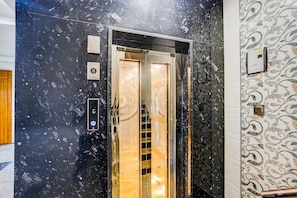 Elevator