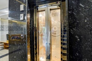 Elevator