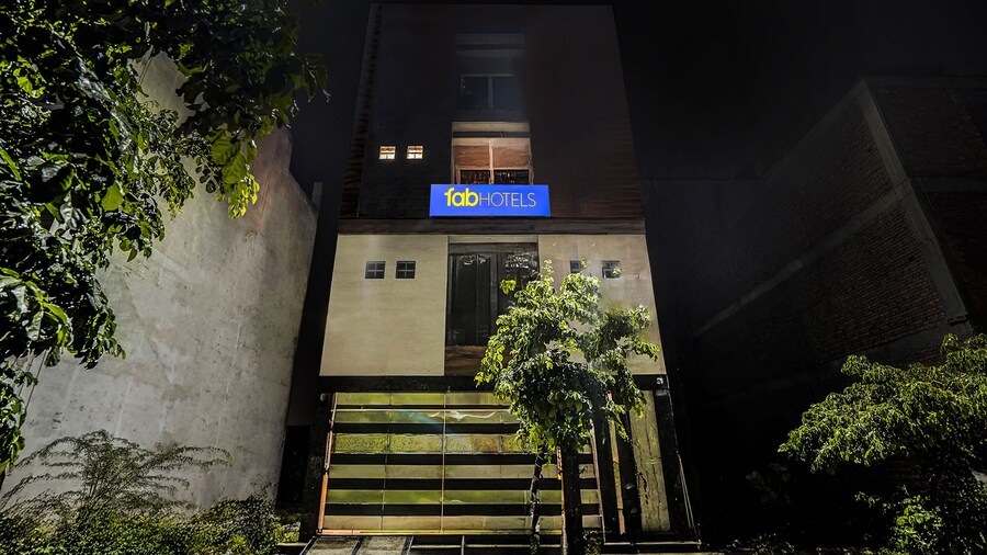 Fabhotel Kishori Inn