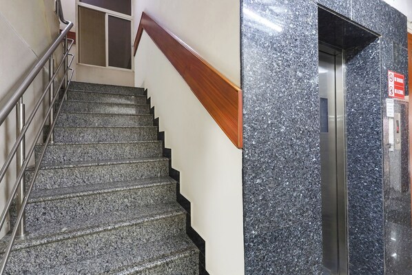 Lobby - Fabhotel Rkh Skyline Residency (Chennai)