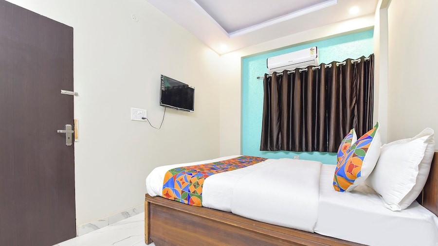 Fabhotel Bungalow 14