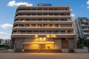 Property entrance - Fabhotel Rk Inn (Pune)