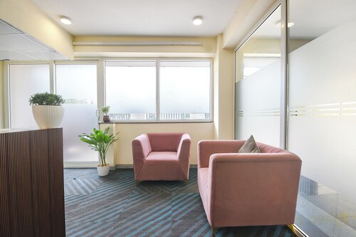 Fabhotel Alpha Stayz