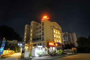 Exterior - FabHotel Shubham Comforts (Thane)