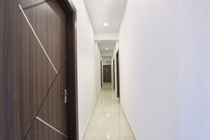 Lobby - Fabhotel Black Pepper (Faridabad)