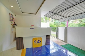 Reception - Fabhotel Royal Inn I (Pune)