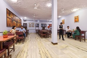 Restaurant - Fabhotel Jai Mangal Palace (Jaipur)