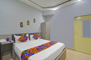 Deluxe kamer | Lakens van Egyptisch katoen, luxe beddengoed, een kluis op de kamer