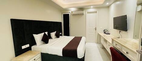 Premium-Zimmer | Bettwäsche aus ägyptischer Baumwolle, hochwertige Bettwaren, Zimmersafe