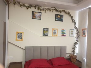 1 bedroom, iron/ironing board, WiFi