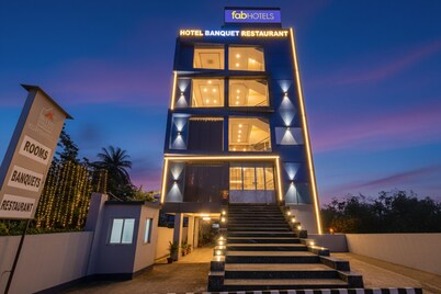 Fabhotel Westin Regency