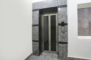 Elevator