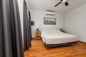 บ้านพัก | 8 ห้องนอน